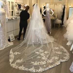 Two-tier cathedral lace bridal veil
